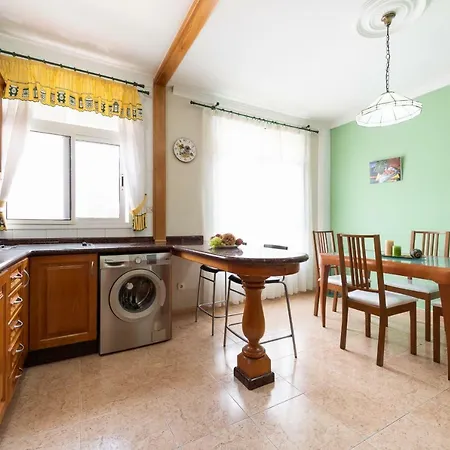 Spacious 3br 5 Min Walk To Las Canteras - Parking Holiday home Las Palmas de Gran Canaria