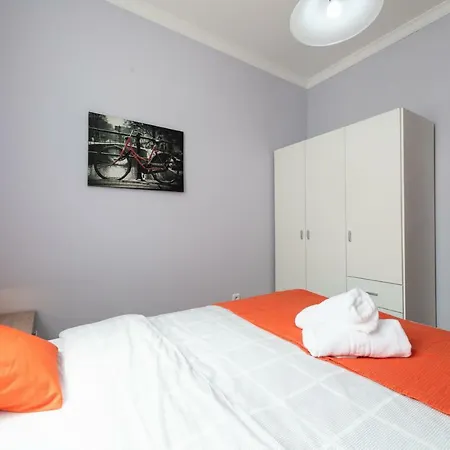 Spacious 3br 5 Min Walk To Las Canteras - Parking