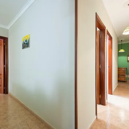 Spacious 3br 5 Min Walk To Las Canteras - Parking Сasa de vacaciones *