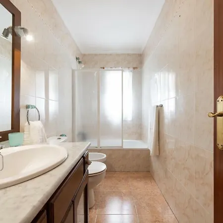 Сasa de vacaciones Spacious 3br 5 Min Walk To Las Canteras - Parking *