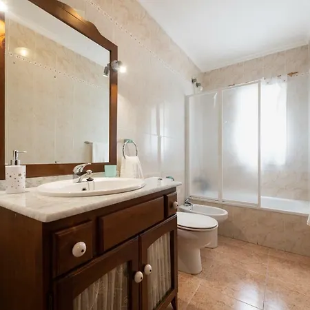 Сasa de vacaciones Spacious 3br 5 Min Walk To Las Canteras - Parking